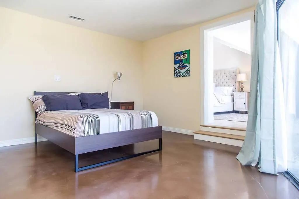 Amazing View-Pool-Spa Home Near Universal Studios & Beverly Hills 로스앤젤레스