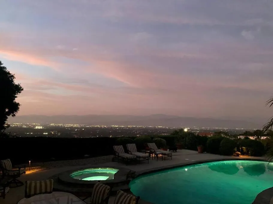 Amazing View-Pool-Spa Home Near Universal Studios & Beverly Hills Los Angeles Villa